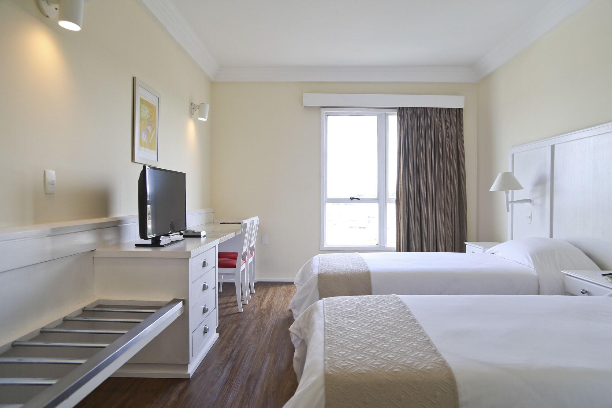 Vitória Convention Hotel 4*